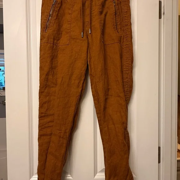 Athlete Cabo Linen Jogger in Toasted Ochre - Picture 9 of 9